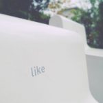 Psychology UX - white plaited chair