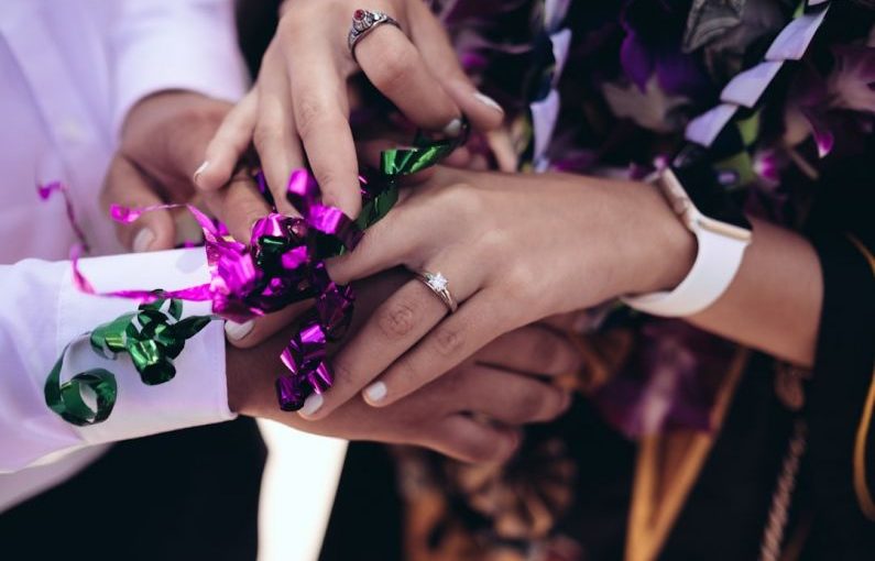 Subscriber Re-engagement - man and woman touching hands